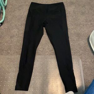Size Medium active legging